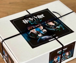 &quot;Harry Potter Book Night&quot; celebration kit at home
